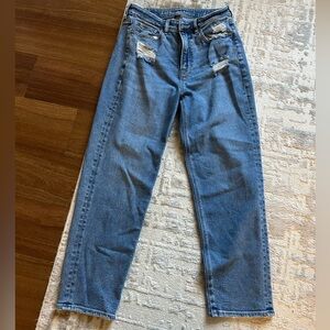 american eagle straight mom jeans